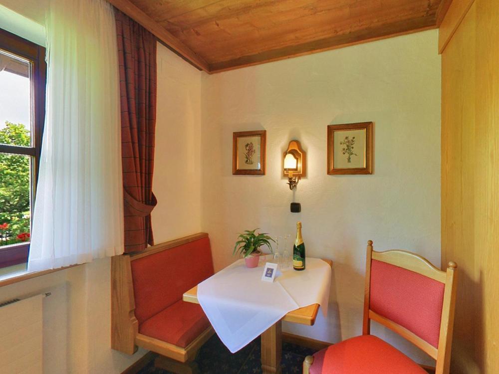 Hotel Alpina Hagnau Habitación foto